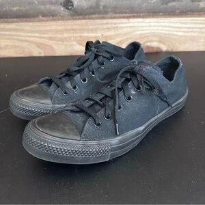 Converse All Star Chuck Taylor Men's 8 Ladies 10 Triple Black Low Top Sneakers